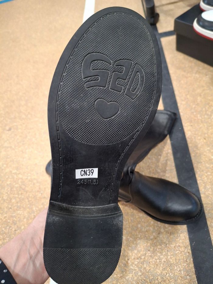 Botte neuve jamais porté. - photo numéro 4