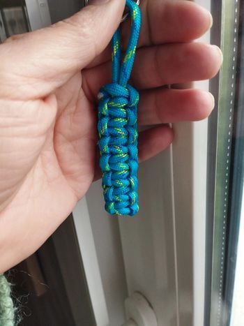 Porte clés en paracorde fait main