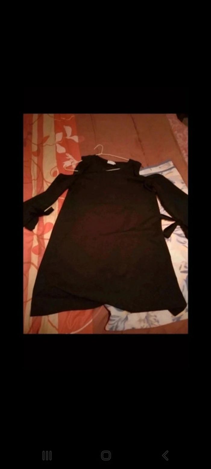 Robe epaules dénudées - photo numéro 2