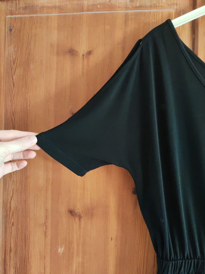 Robe noire élégante - photo numéro 2