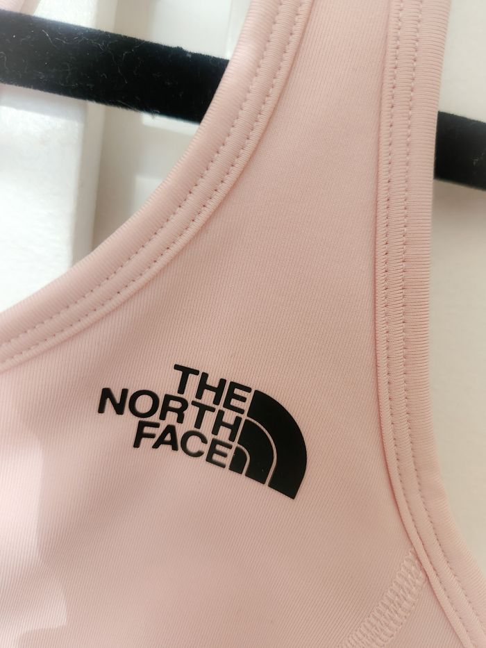 Brassière sport the  north face neuve - photo numéro 3
