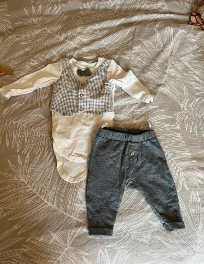 Ensemble costume bébé