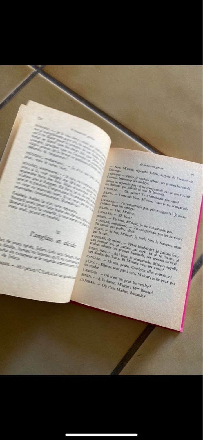 Livre Le mauvais génie , La comtesse de Ségur - photo numéro 3