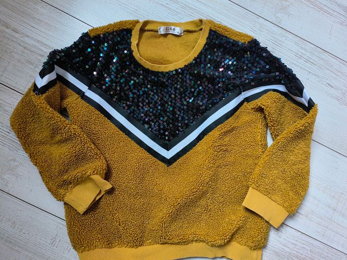 Pull chaud moutarde