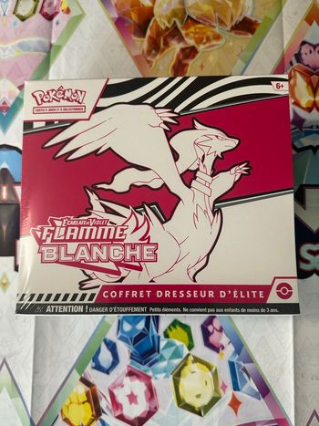 ETB  Pokémon Flamme Blanche ev 10.5 - Neuf et Scellé