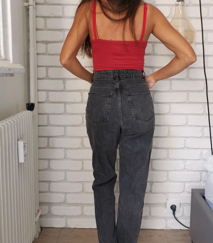 Jean boyfriend XS très bon état - photo numéro 2