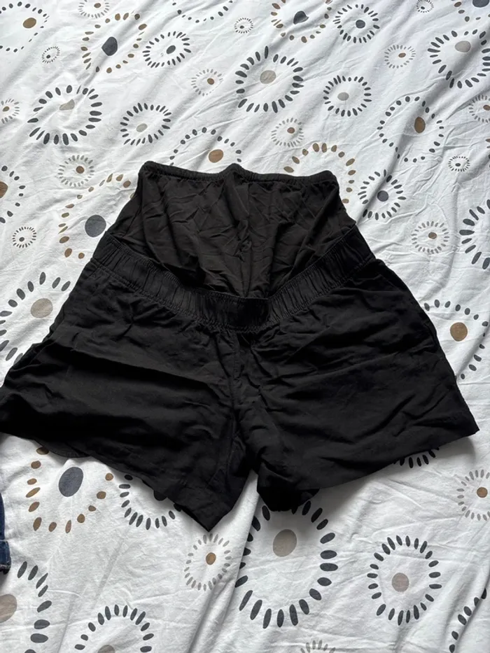 2 Shorts grossesse - photo numéro 4