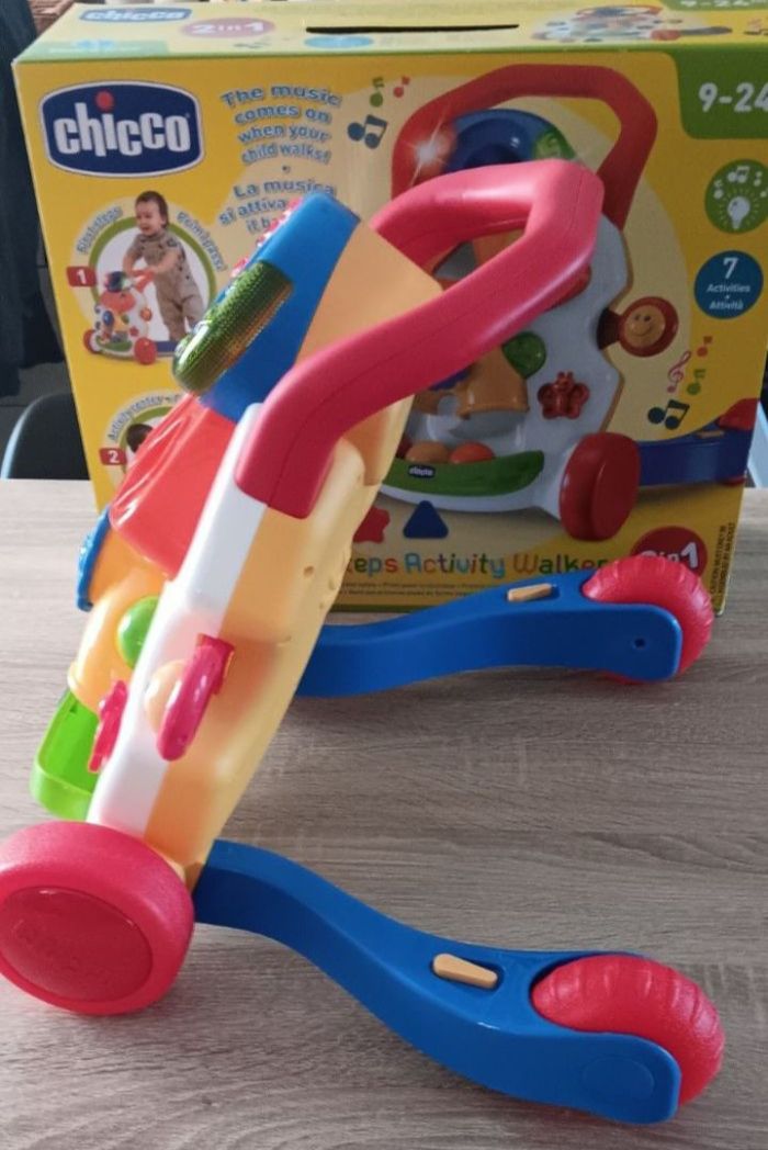 Pousse pousse trotteur - photo numéro 3