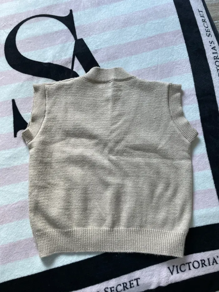 Pull sans manche beige - photo numéro 2