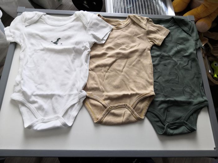 Lot de 3 bodies en coton (Dinosaure, Blanc, Manches courtes) 12 mois (80 cm) Kiabi