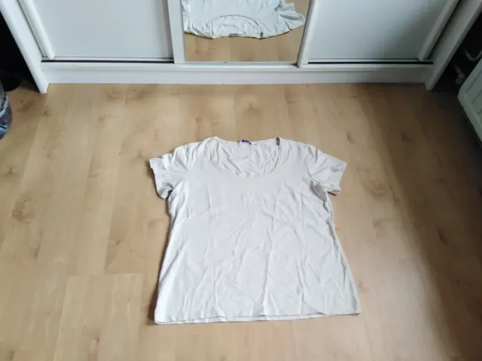 Beige T-shirt miss etam