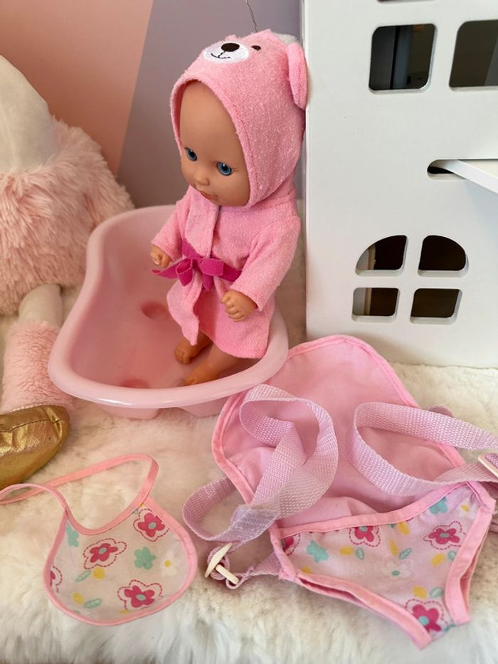 Accessoires bébé  avec poupon offert - photo numéro 5