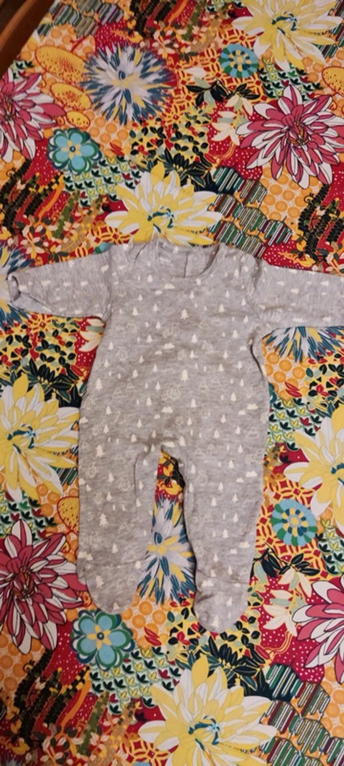 Lot 3 pyjamas 1mois - photo numéro 6
