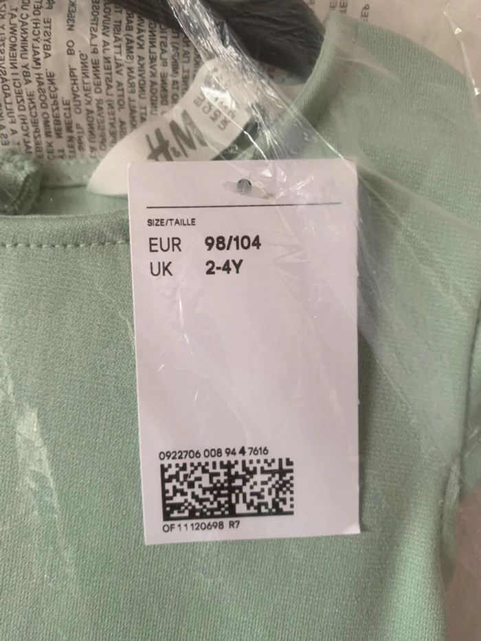 Magnifique Robe de noël 🎄 Neuve avec étiquette 😍 - photo numéro 2