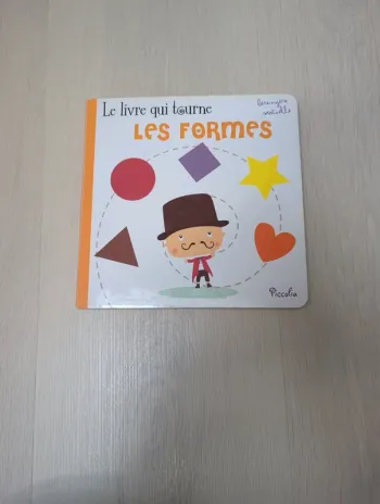Le livre qui tourne Les formes