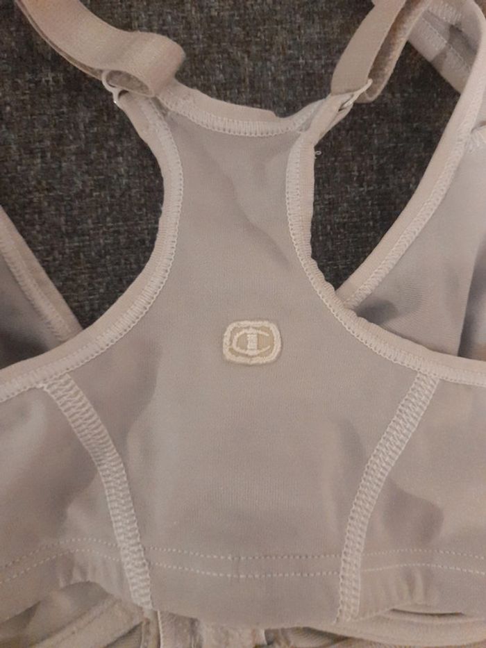 Soutien gorge de sport - photo numéro 3