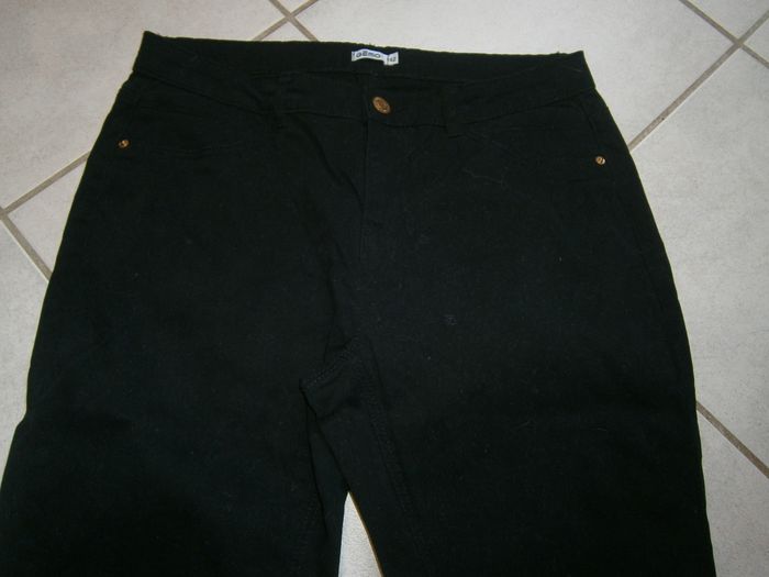Pantalon noir GEMO Taille 42 - photo numéro 4
