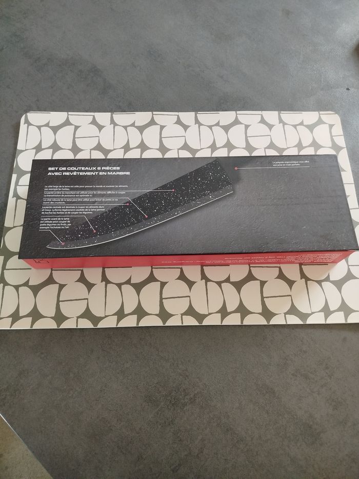 Set de couteaux 6 pièces revêtement marbre - photo numéro 3
