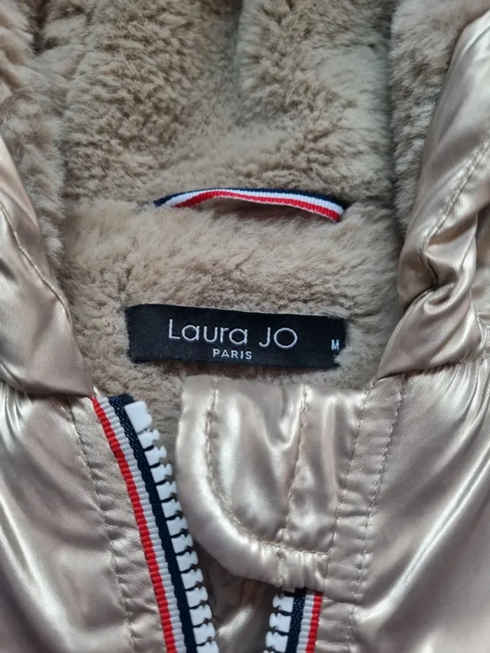 Manteau / Parka longue imperméable fourrée dorée. Taille M. Laura Jo. BE - photo numéro 3