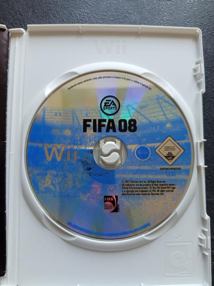 Nintendo - Wii - Fifa 08 - photo numéro 6
