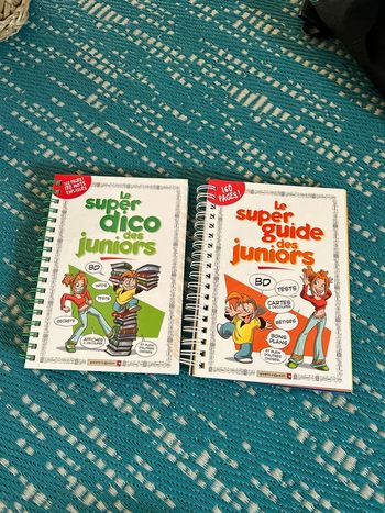 2 Livres le super guide des juniors
