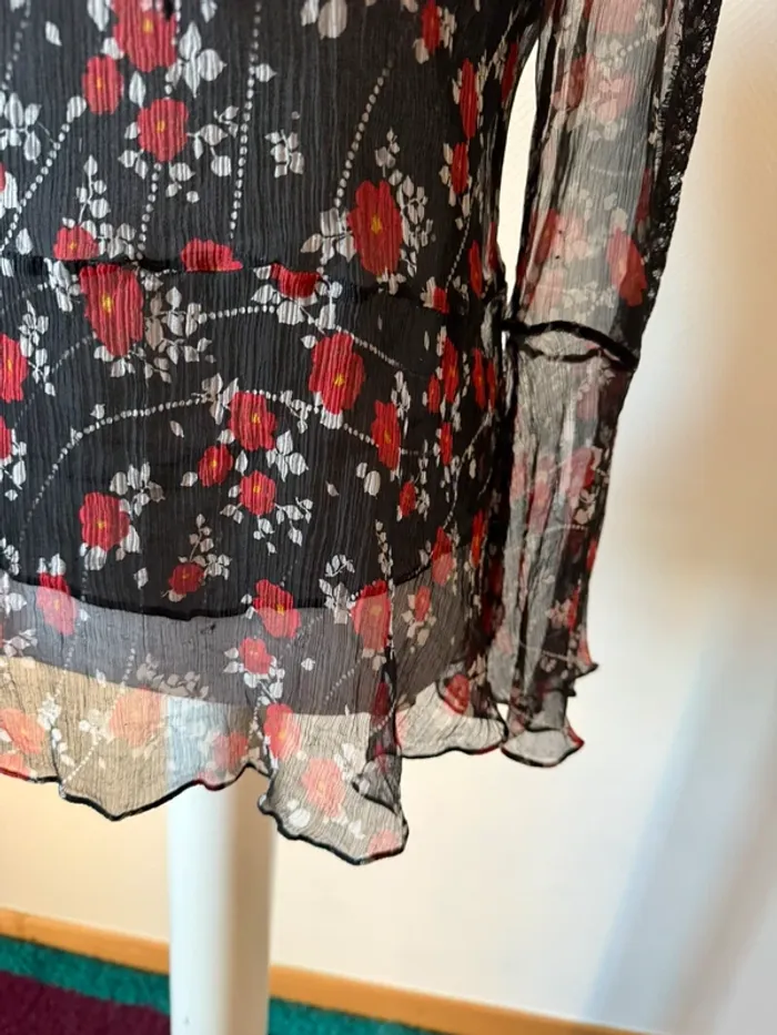 Chemiser taille XS the kooples en bon état noir et rouge - photo numéro 4