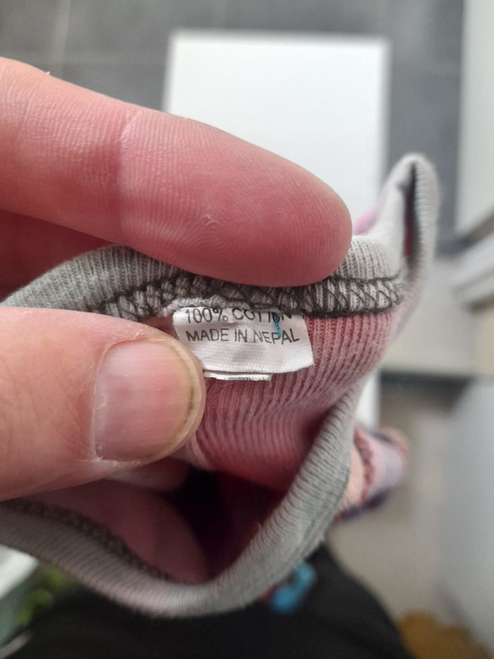 Lot de vêtements enfants venus du Népal - photo numéro 5