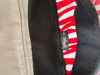 Jupe fille yporqué neuve jamais porté 6 ans