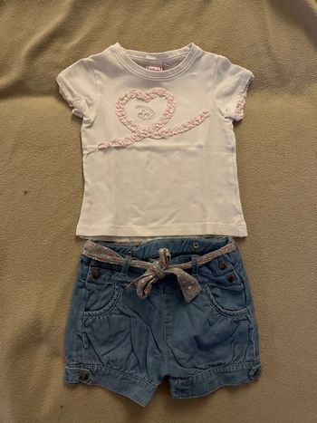 Tee shirt manches courtes et short taille 2 ans
