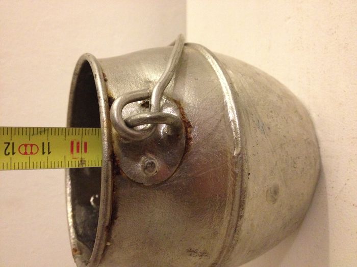 Ancien petit sceau gris argenté avec anse et couvercle pour décoration ou autre - photo numéro 9