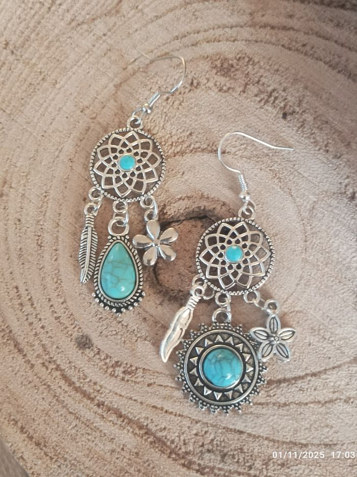 🌺 Boucles d'oreilles bohème argentées - photo numéro 3