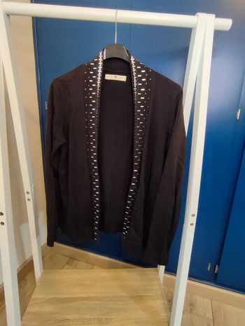 Gilet noir avec strass