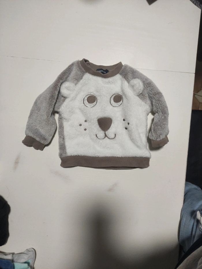 Pull 62 cm 3 mois