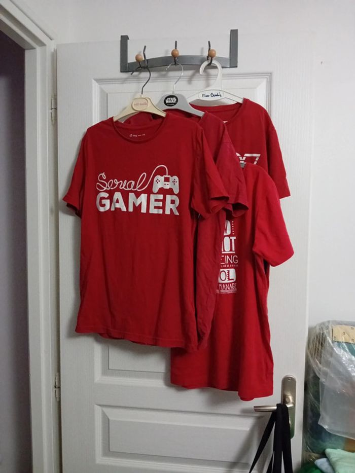 4 t-shirts rouge đź”´