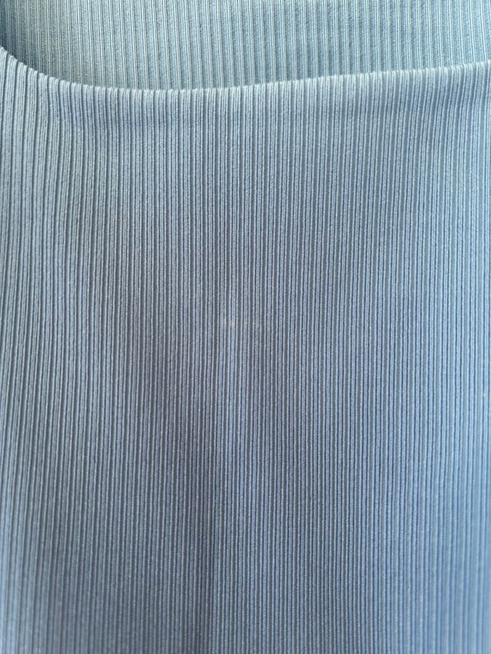 Crop top - photo numéro 2