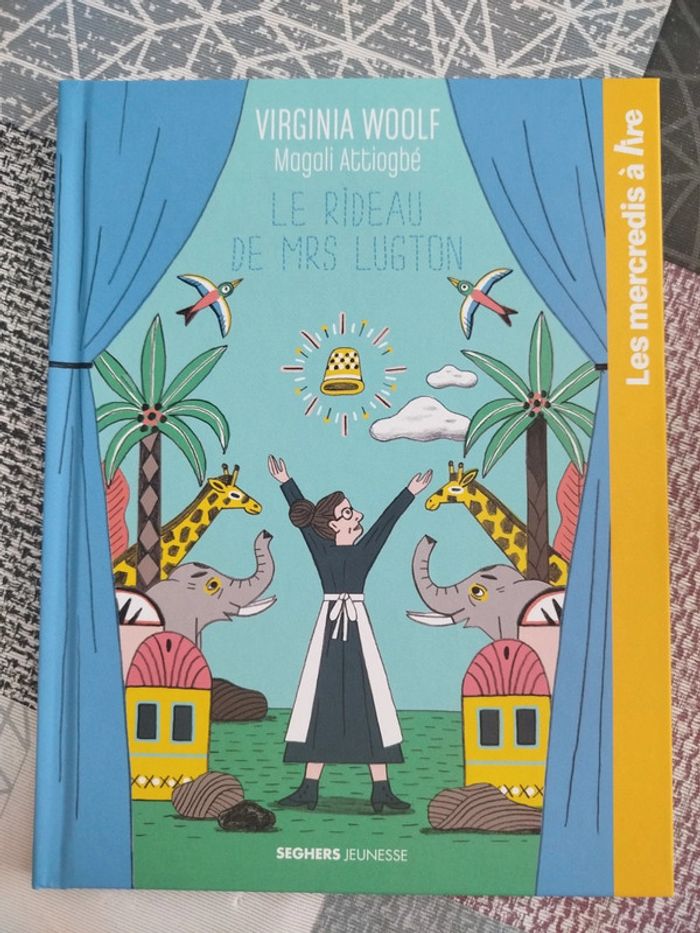 Livre le rideau de Mrs Lugton