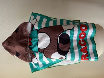 Cape de bain, serviette à capuche raton laveur