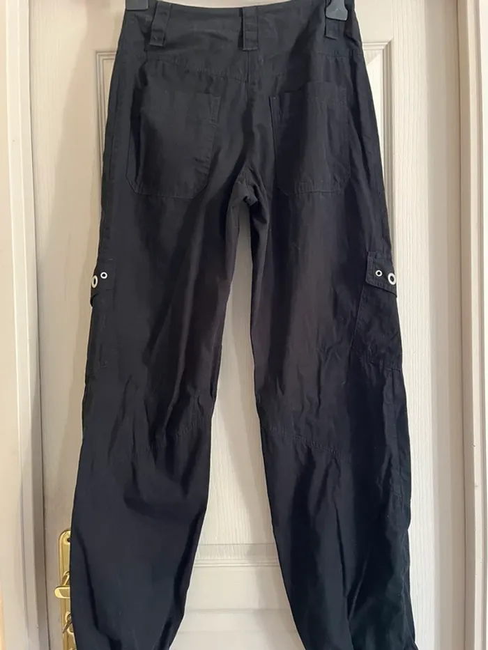 Pantalon cargo noir - photo numéro 2