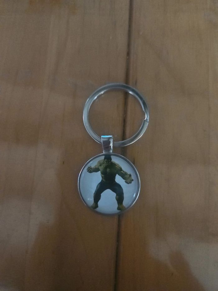 Porte clef hulk pas de vinted go