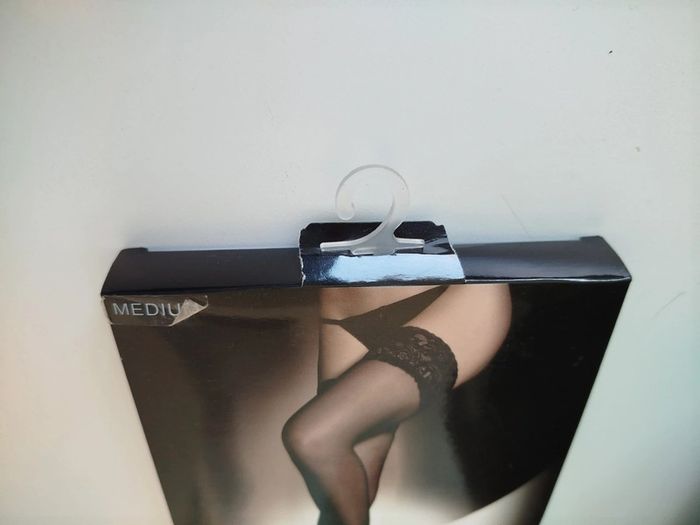 Bas noir neuf taille medium - photo numéro 3