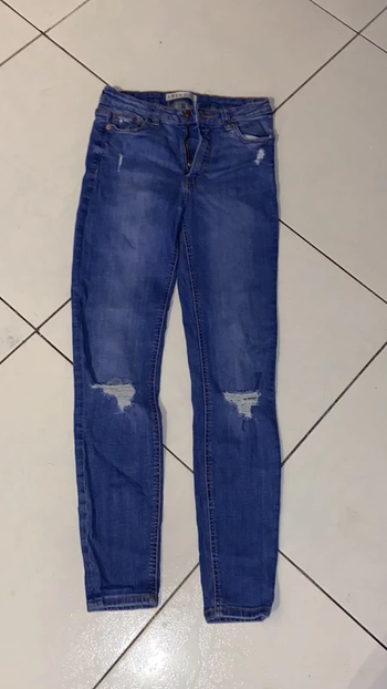 Jeans Troué