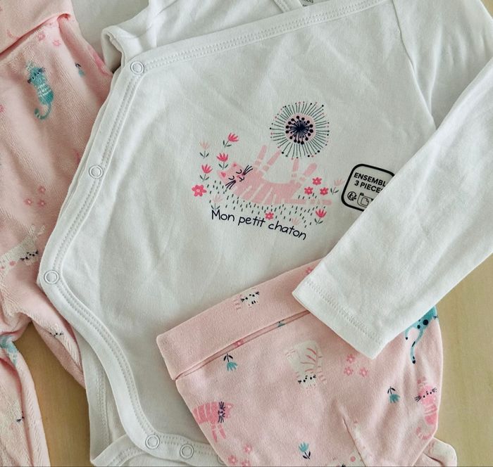 Ensemble bébé fille - taille 12 mois 74 cm - photo numéro 3