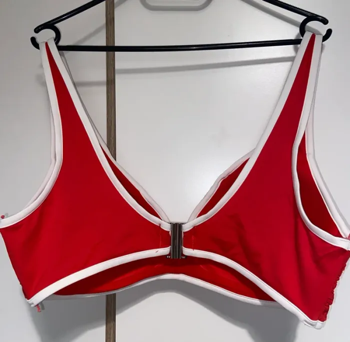 Haut de maillot de bain - photo numéro 2