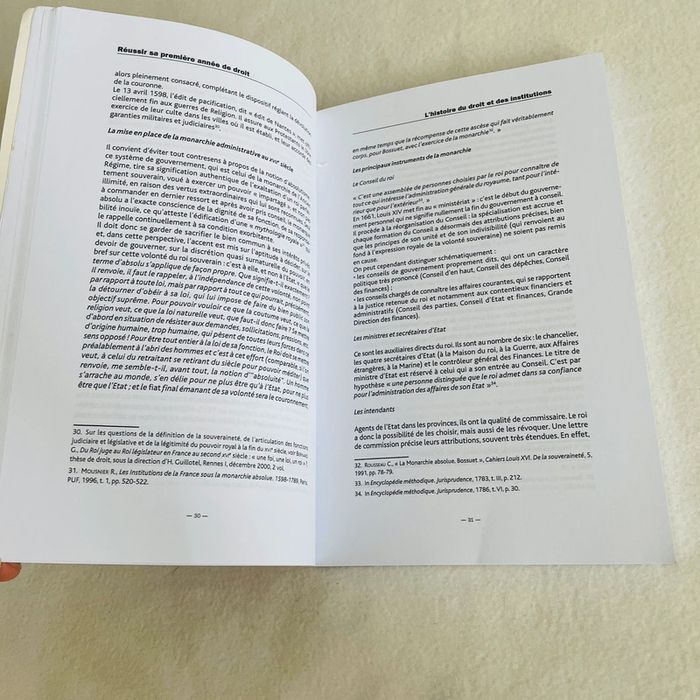 Manuel scolaire. Réussir sa 1re année de droit. Librairie Studyrama. - photo numéro 4