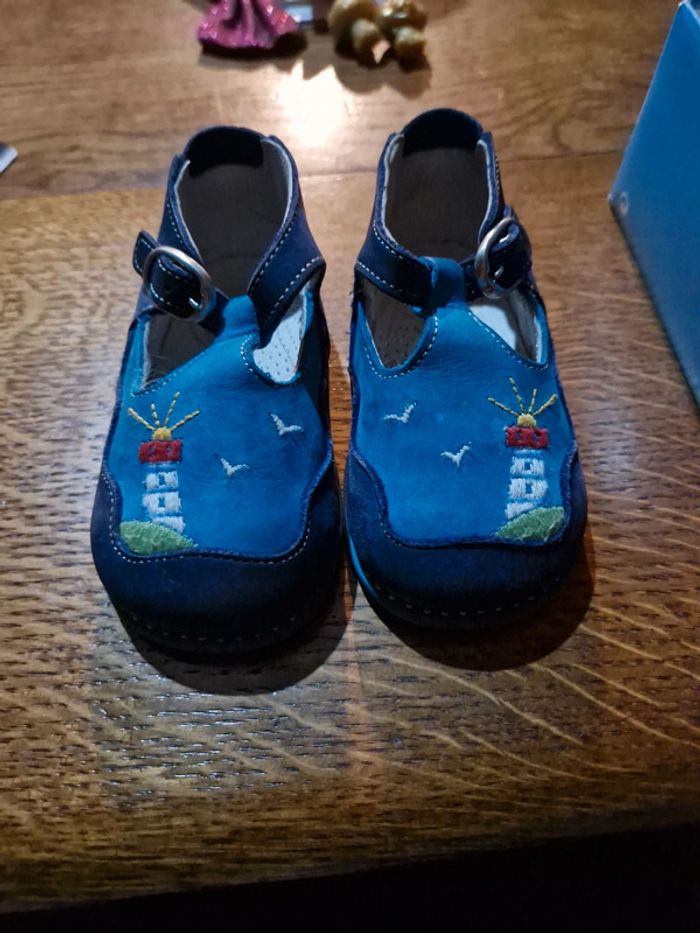 Chaussure bébé - photo numéro 3