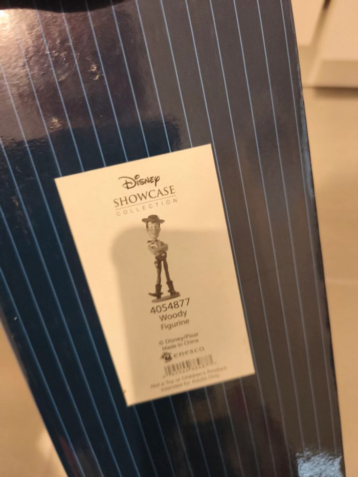 Disney Showcase Toy Story Woody Figurine - photo numéro 7