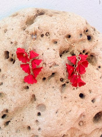 Boucles d’oreilles fleurs rouge