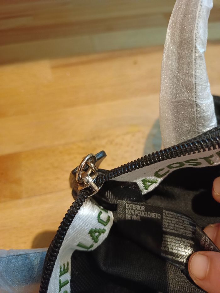 Sac lacoste - photo numéro 4