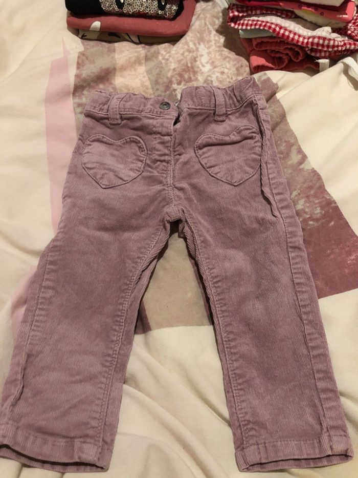 Lot pantalons bébé fille 12 mois - photo numéro 2