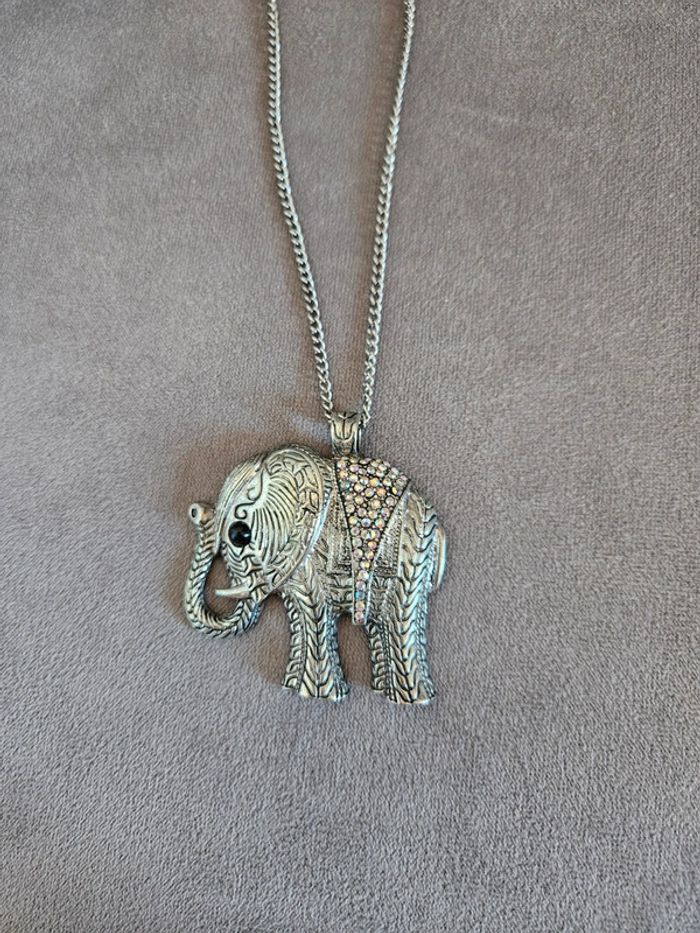 Collier fantaisie éléphant - photo numéro 3